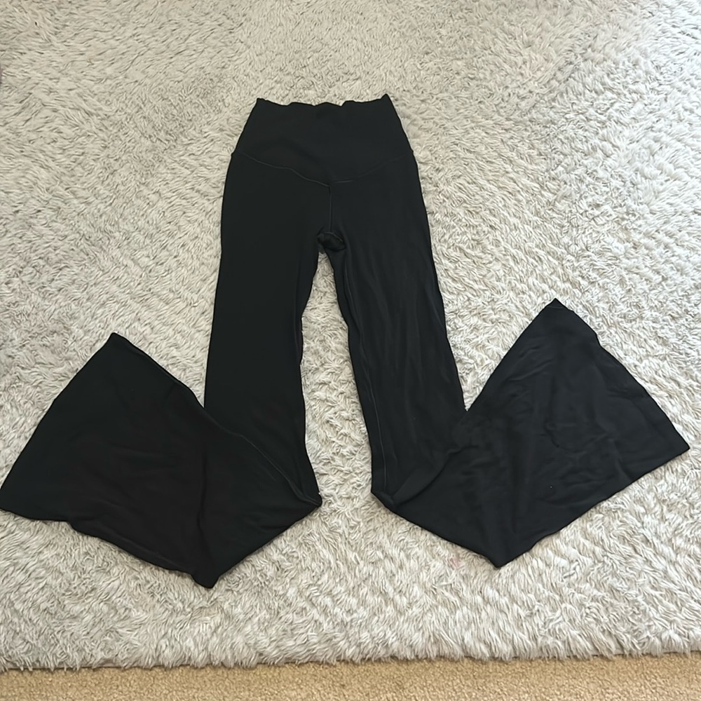 OFFLINE by Aerie crossover flat leggings
